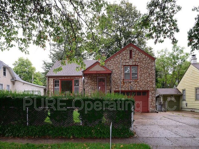 Building Photo - 2511 N 63 St