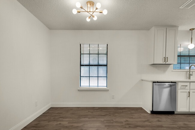 Building Photo - 6572 Bass Ln