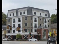 Building Photo - 2 Silver St