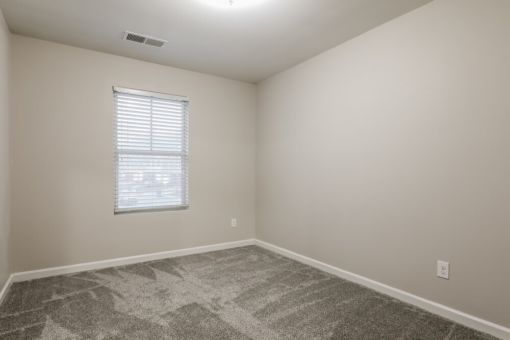 Building Photo - 1603 Iris Walk