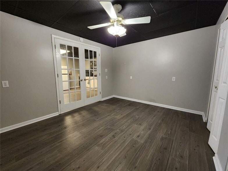 Building Photo - 2785 Shoemaker Ln