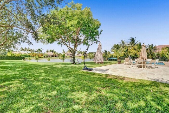 Building Photo - 14985 SW 38th St