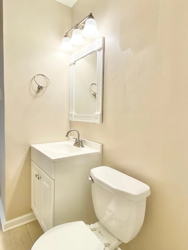 Building Photo - 14 Rendon Dr