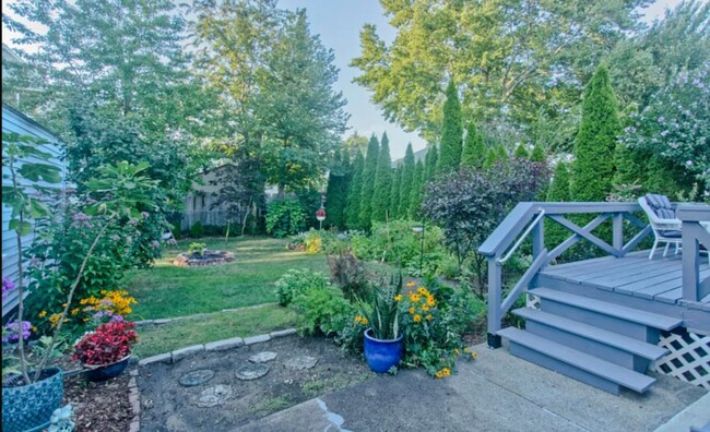 Building Photo - 52 Ludger Ave