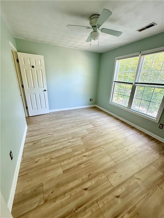 Building Photo - 125 Goldenrod Dr