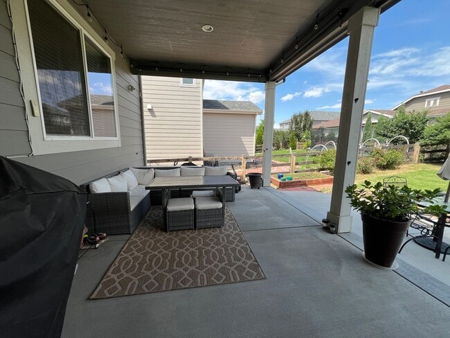 Building Photo - Beautiful Home in South Fort Collins