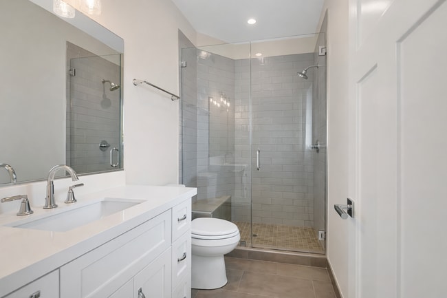 Building Photo - Grant Avenue B