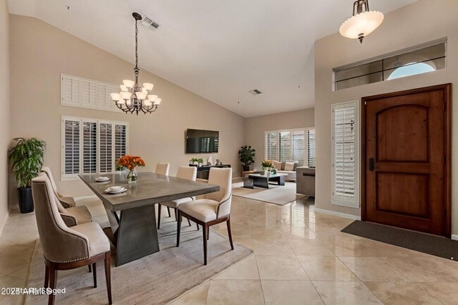 Building Photo - 4 Bedroom 2 Bathroom Scottsdale Ranch Home