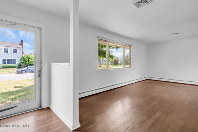 Building Photo - 10 Harbour Way