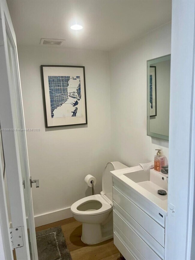 Building Photo - 11111 Biscayne Blvd
