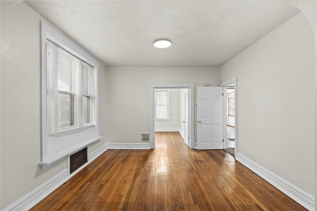 Building Photo - 5202 Delor St