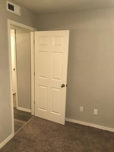 Building Photo - 820 Hardy Springs Cir