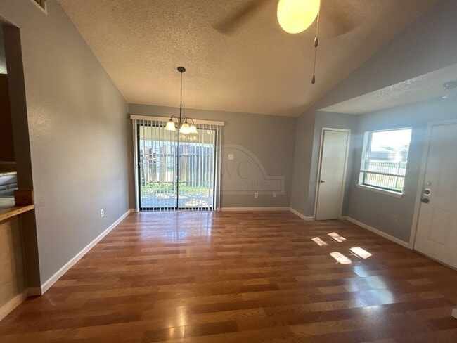 Building Photo - 2011 Windward Dr