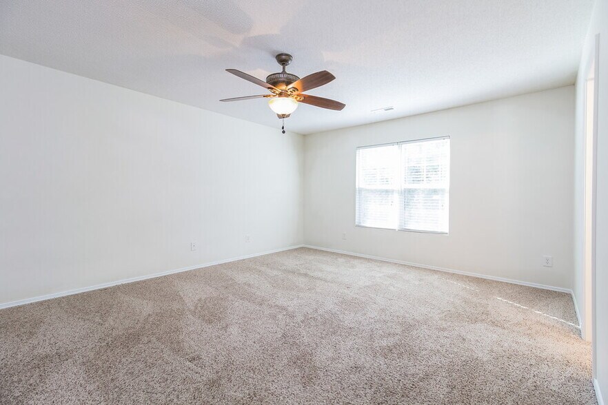 Building Photo - 912 Mailwood Dr