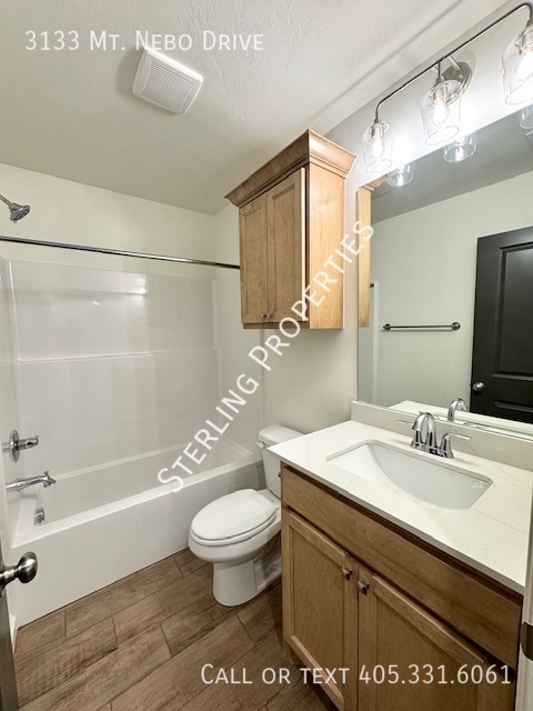 Building Photo - 3133 Mt Nebo Dr