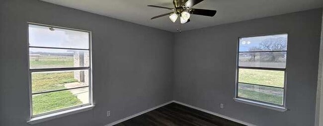 Building Photo - 3060 FM 2265