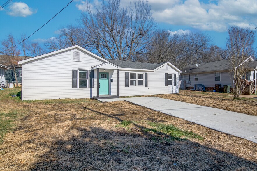 Front Exterior - 515 flint st