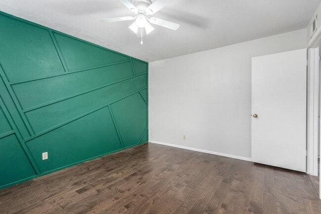 Building Photo - Prime Tempe Location – Minutes from ASU!