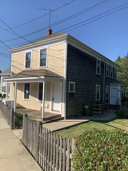 Building Photo - 205 Standish Ave