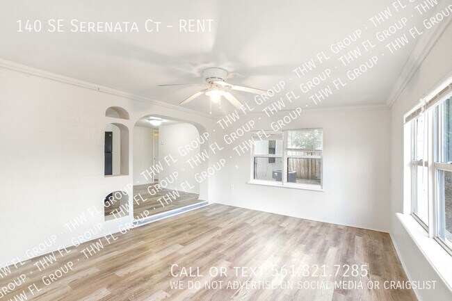 Building Photo - 140 SE Serenata Ct