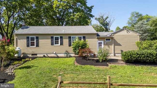 Building Photo - 422 Lee Ave