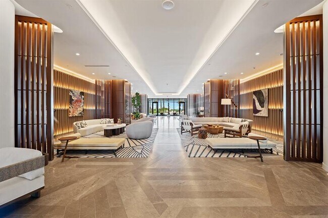 Building Photo - 1116 N Ocean Blvd