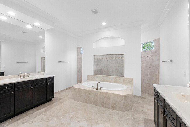 Building Photo - 301 Rudder Cay Way