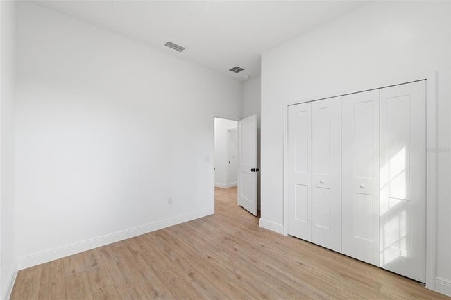 Building Photo - 2652 W Paragon Ln