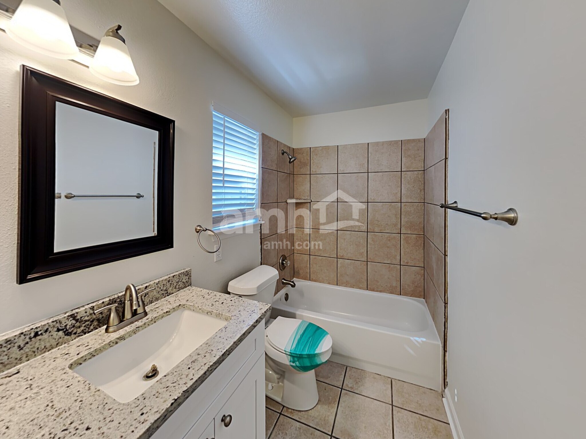 Building Photo - 24827 Crescent Run