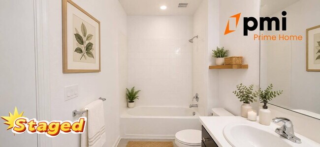 Building Photo - Luxury Living in Winter Garden – 4-Bedroom and 3.5-Bathrooms Home with Screened Patio & EV Charging