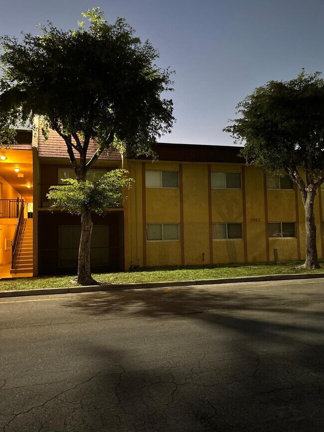 Building Photo - 2862 NW 55th Ave