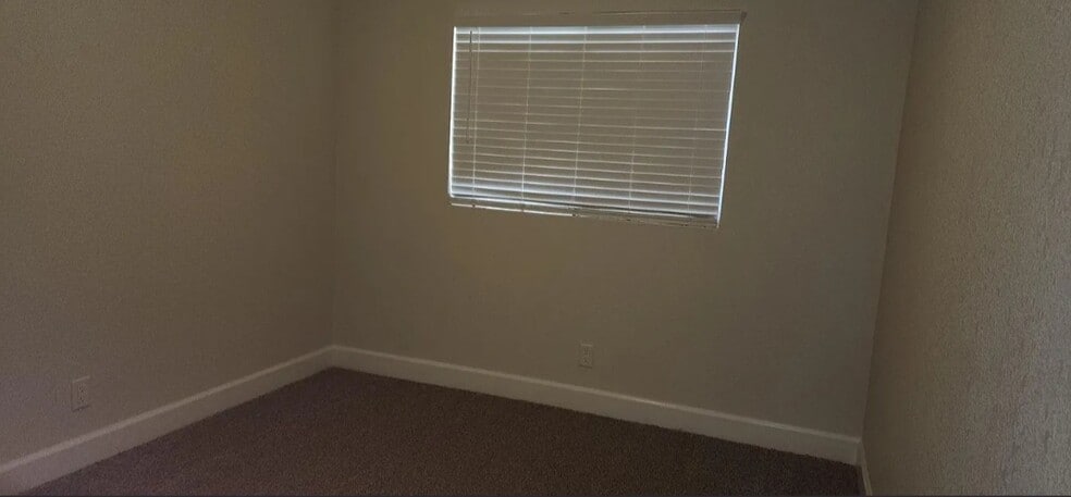 Building Photo - 2090 N Berkeley Ave