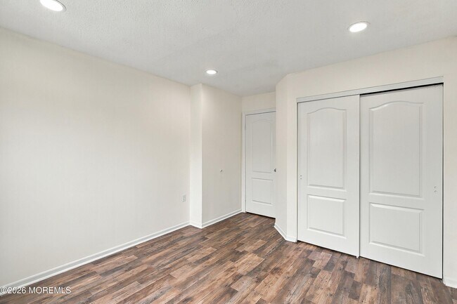 Building Photo - 707 Hatchery Ct