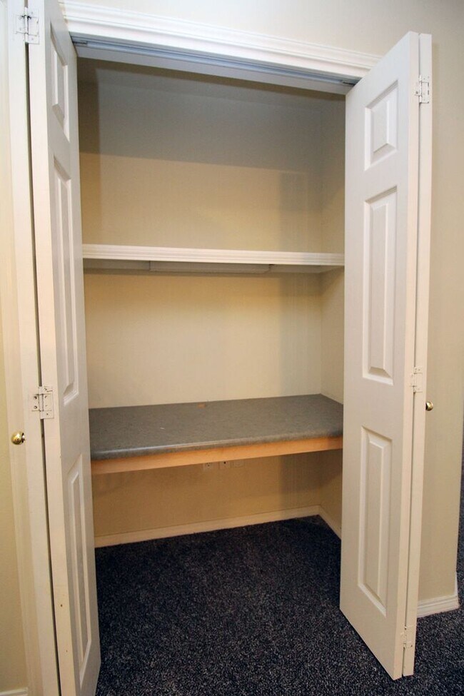 Building Photo - 1180 NE 63rd Way