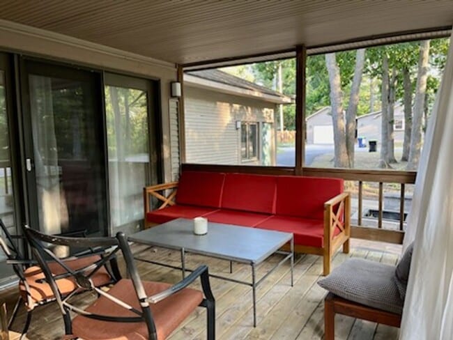 Building Photo - The Webster Street Retreat: A Fabulous Hot...