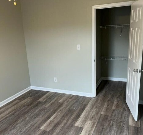 Building Photo - 1043 Jade Ln