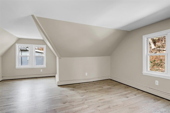 Building Photo - 99 Wall St