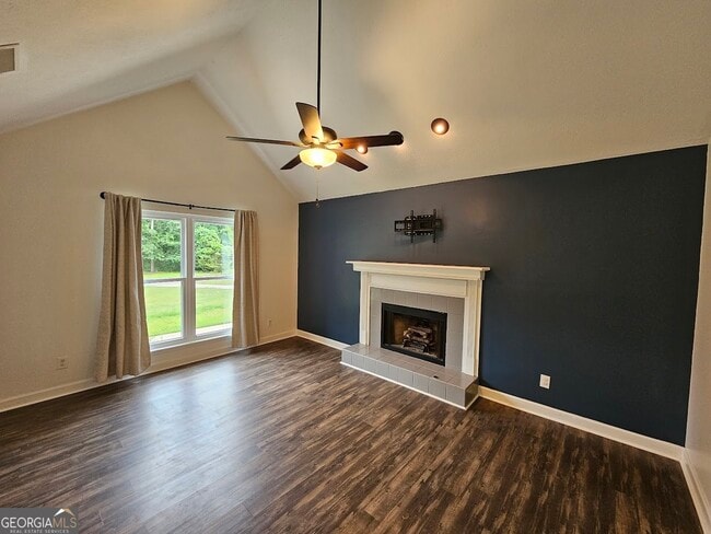 Building Photo - 65 Tralee Trce