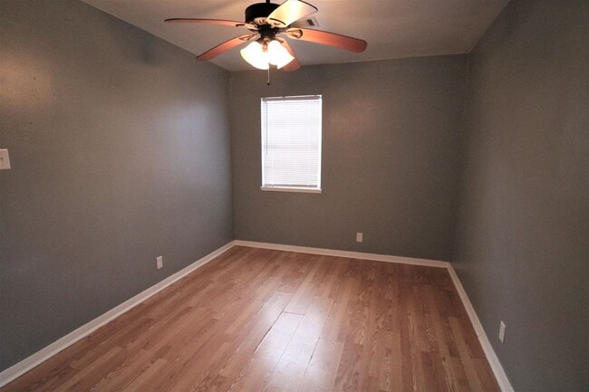 Building Photo - 2708 Avenue N