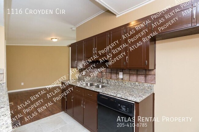 Building Photo - 1116 Croyden Cir