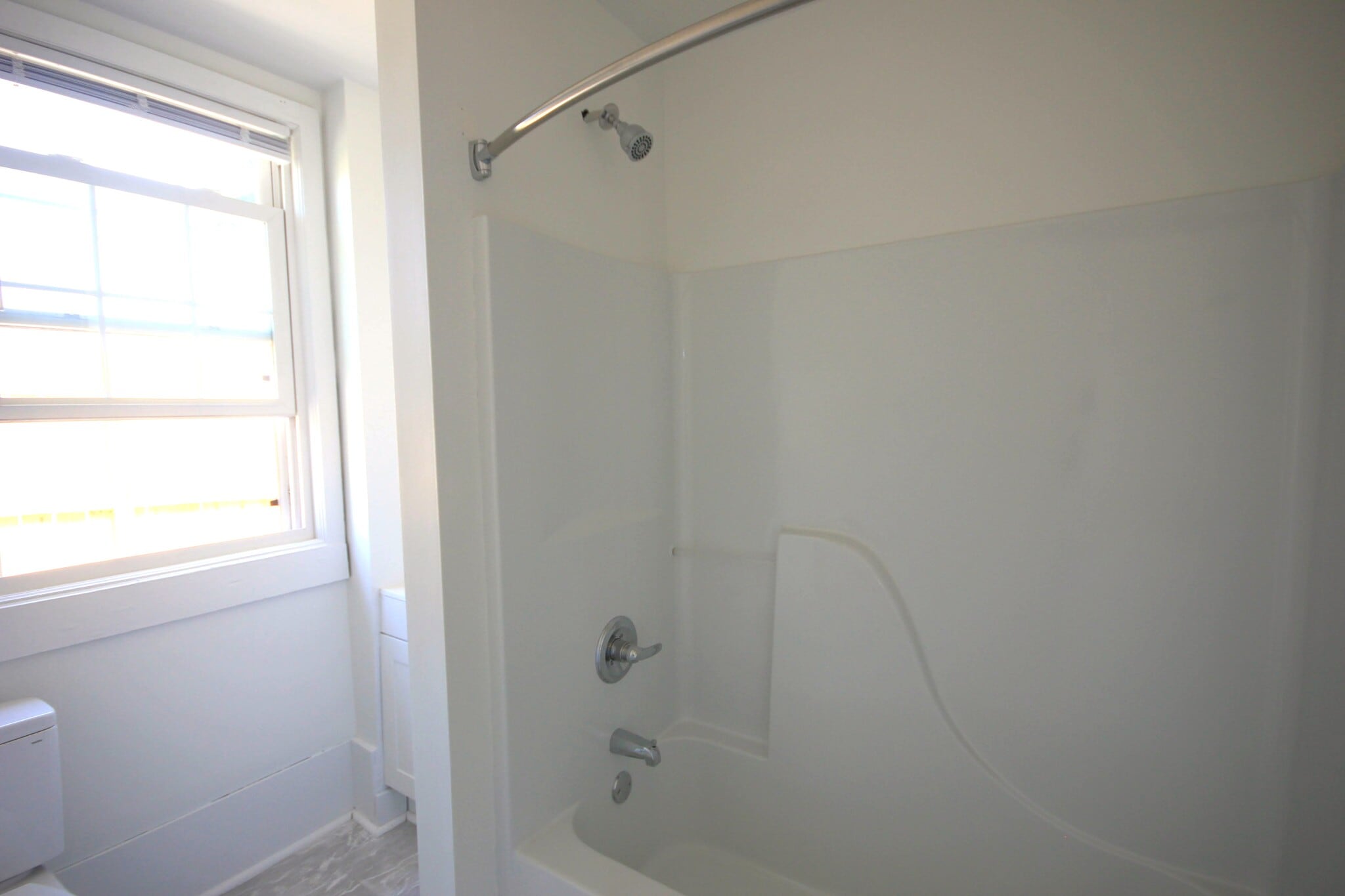 Building Photo - 421 9th St NW