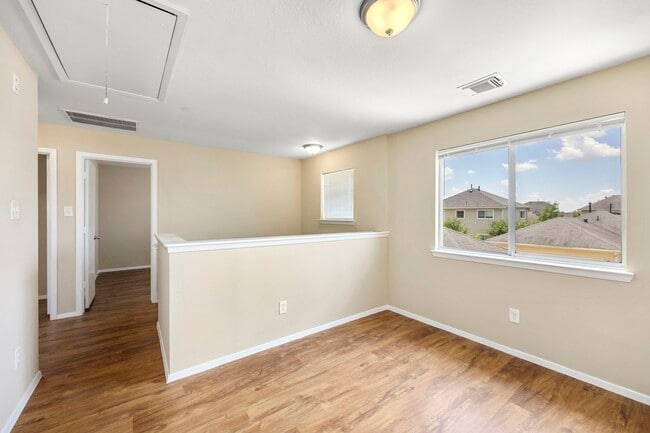 Building Photo - 6158 Settlers Lake Cir E
