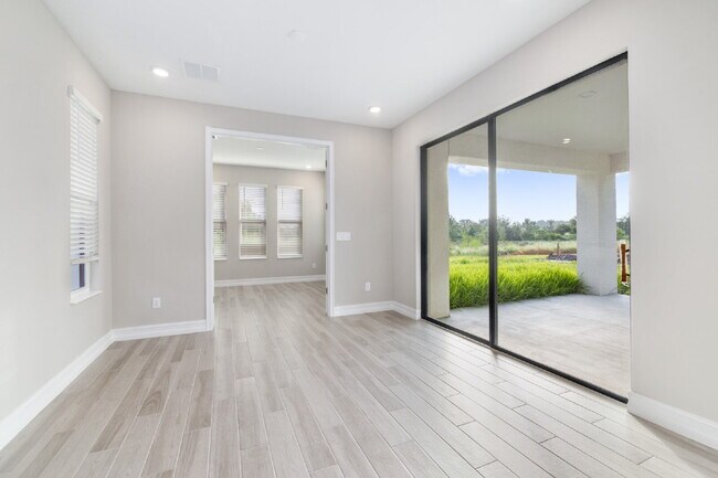 Building Photo - Estancia gated community 4-Bed Oasis with ...