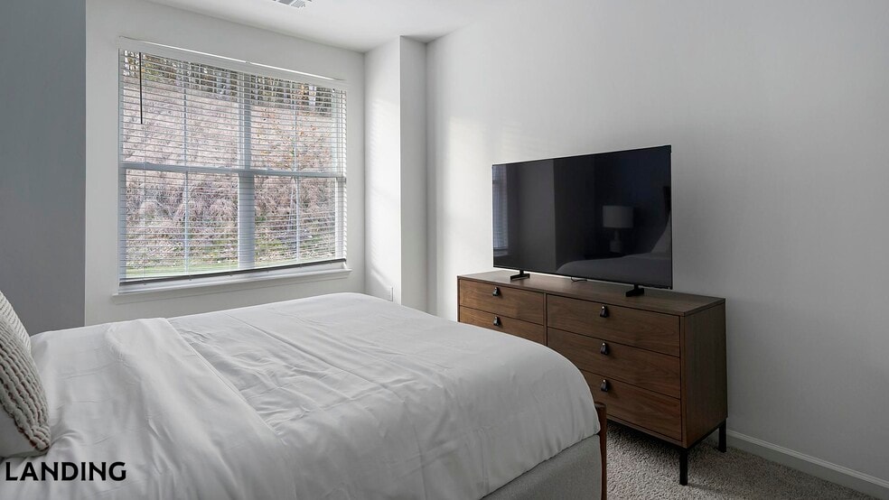 Building Photo - 2800 Milan Ct