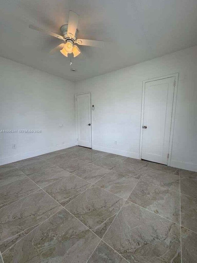 Building Photo - 9315 Little River Dr