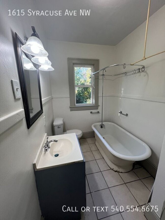 Building Photo - 1615 Syracuse Ave NW