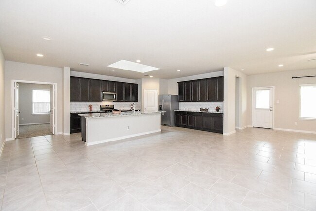 Building Photo - 1334 Bellingham Park Dr
