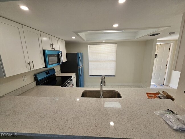 Building Photo - 521 SW 47th Terrace