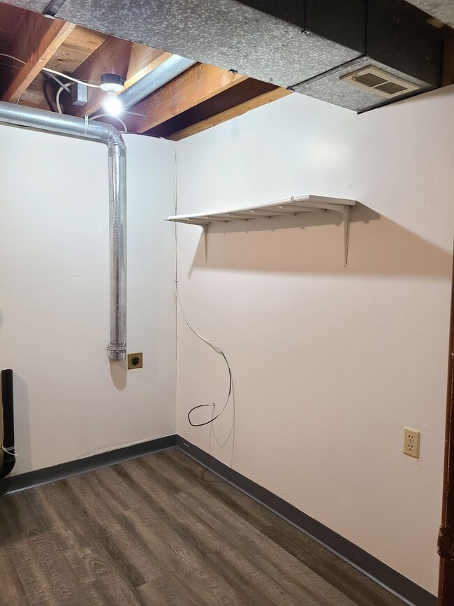 Building Photo - $2,400.00 - 4 Bed / 2 Bath Home in Upper South Hill with Large Backyard