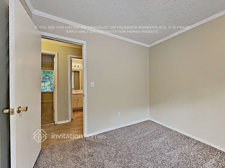 Building Photo - 10495 Ash Rill Dr